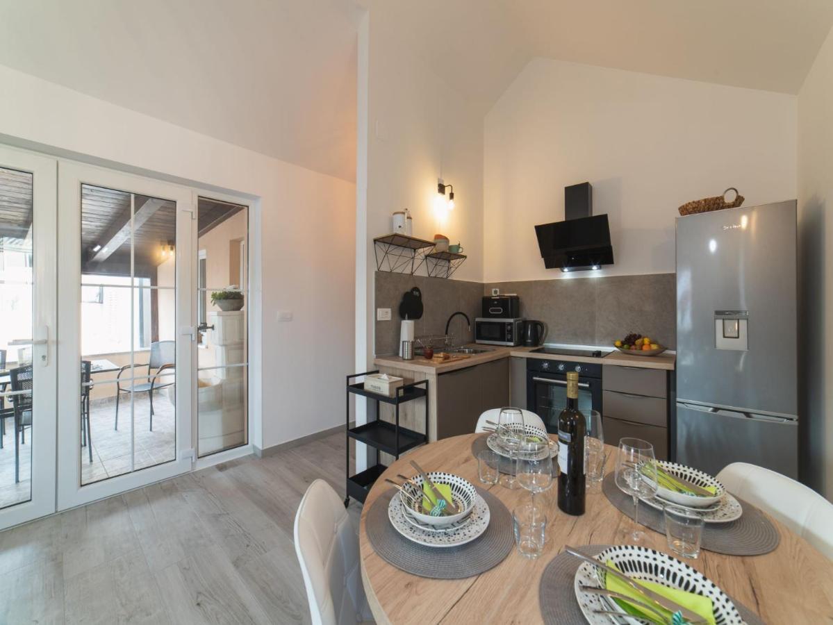 Apartment Fiora Kaštela Buitenkant foto